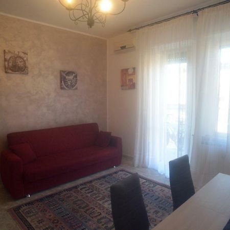 Casa Graziella Apartment เปสการา ภายนอก รูปภาพ