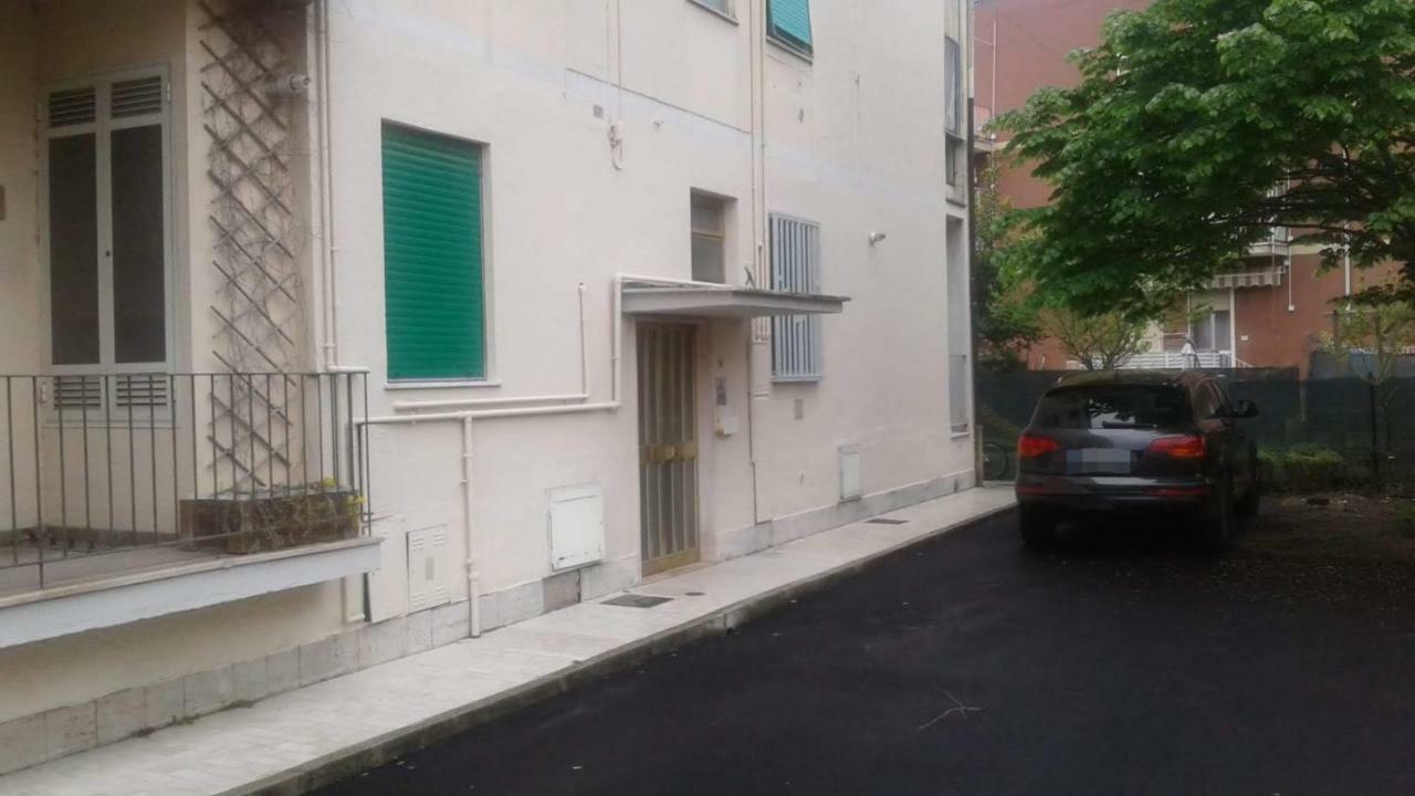 Casa Graziella Apartment เปสการา ภายนอก รูปภาพ